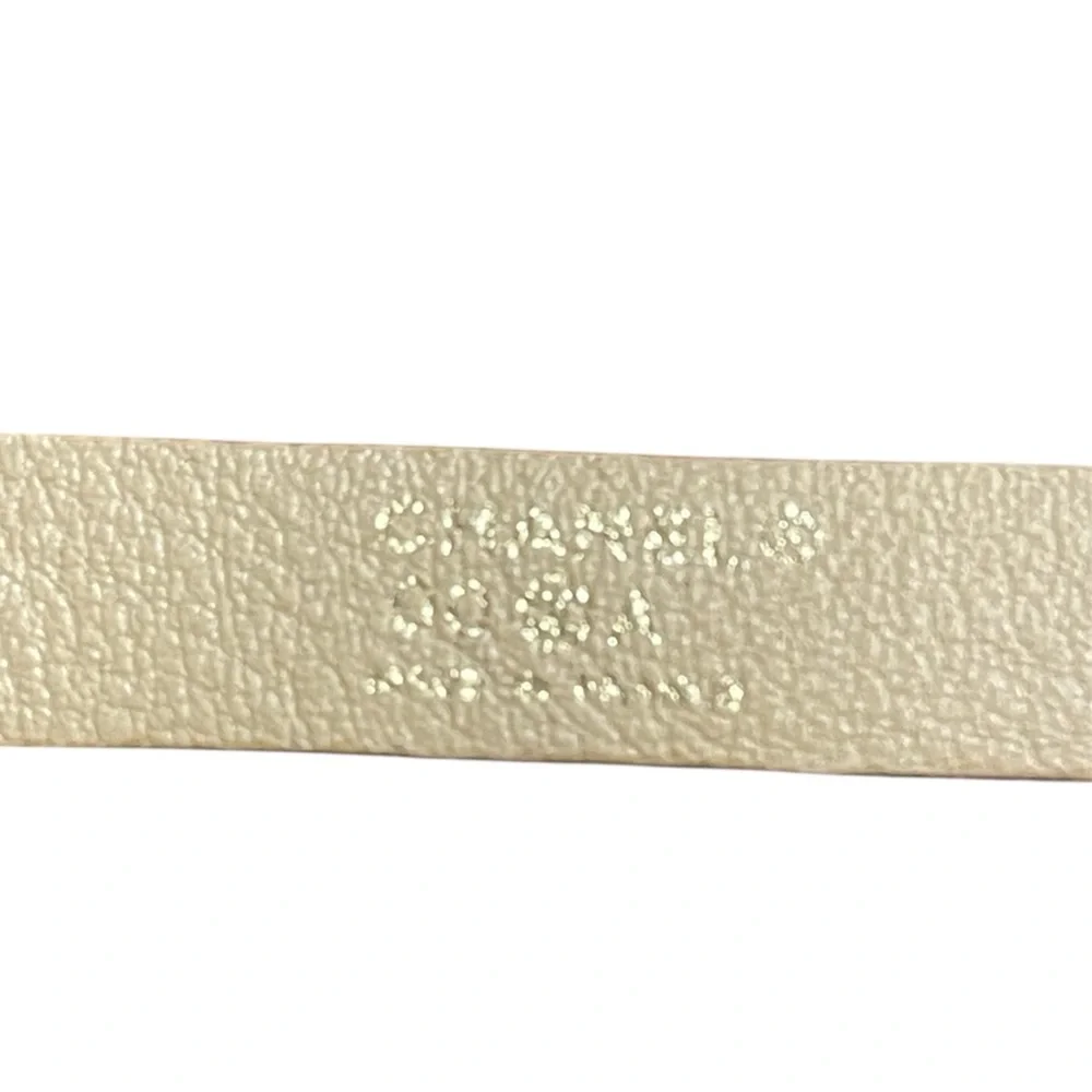 Women’s EUC Chanel Bracciali in Pelle Beige Leather Bracelet - Picture 2 of 4